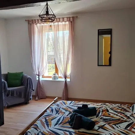 L'echappee Verte Ambiance Nature Et Foret * Deville (Ardennes)